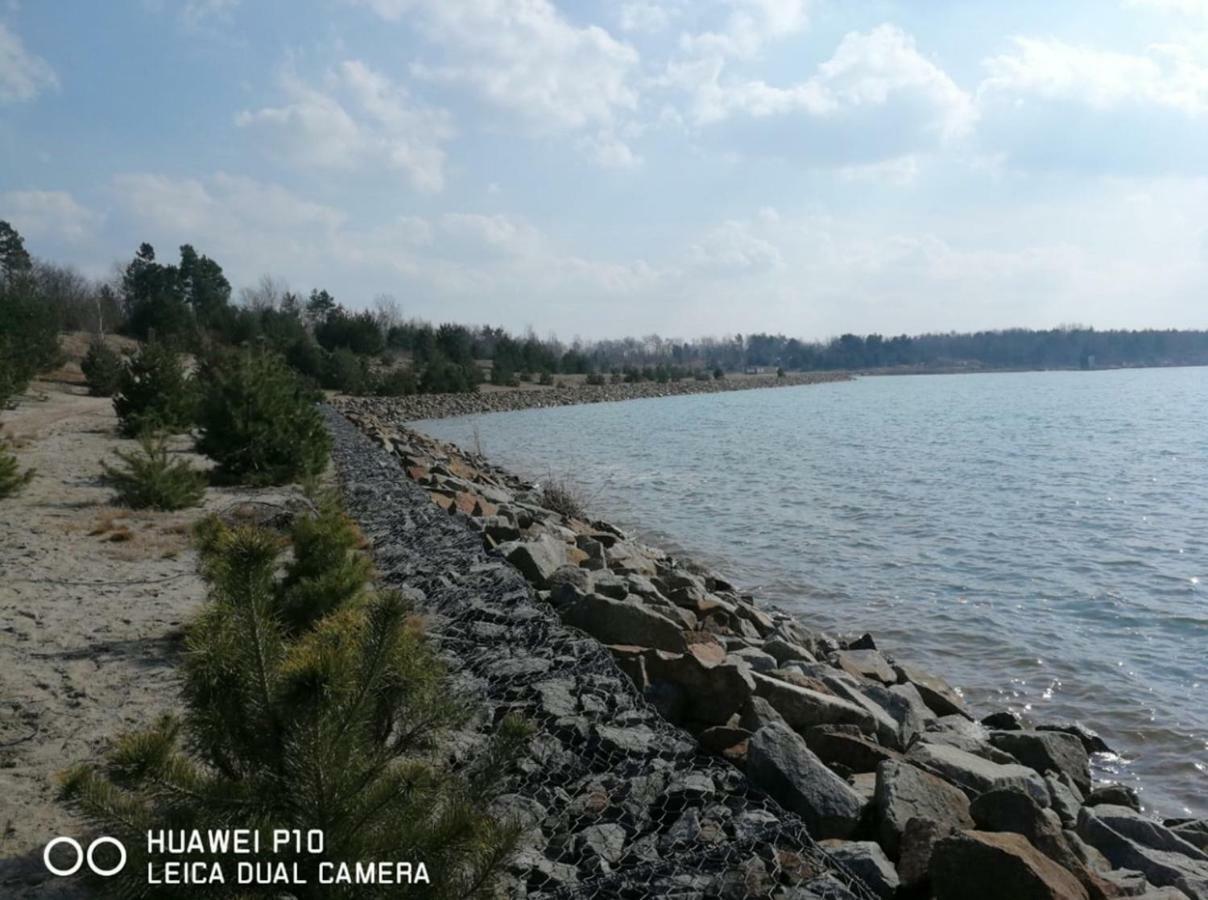 Helenes Ferienwohnung Auf Dem Bauernhof - Lausitzer Seenland Lauta ภายนอก รูปภาพ